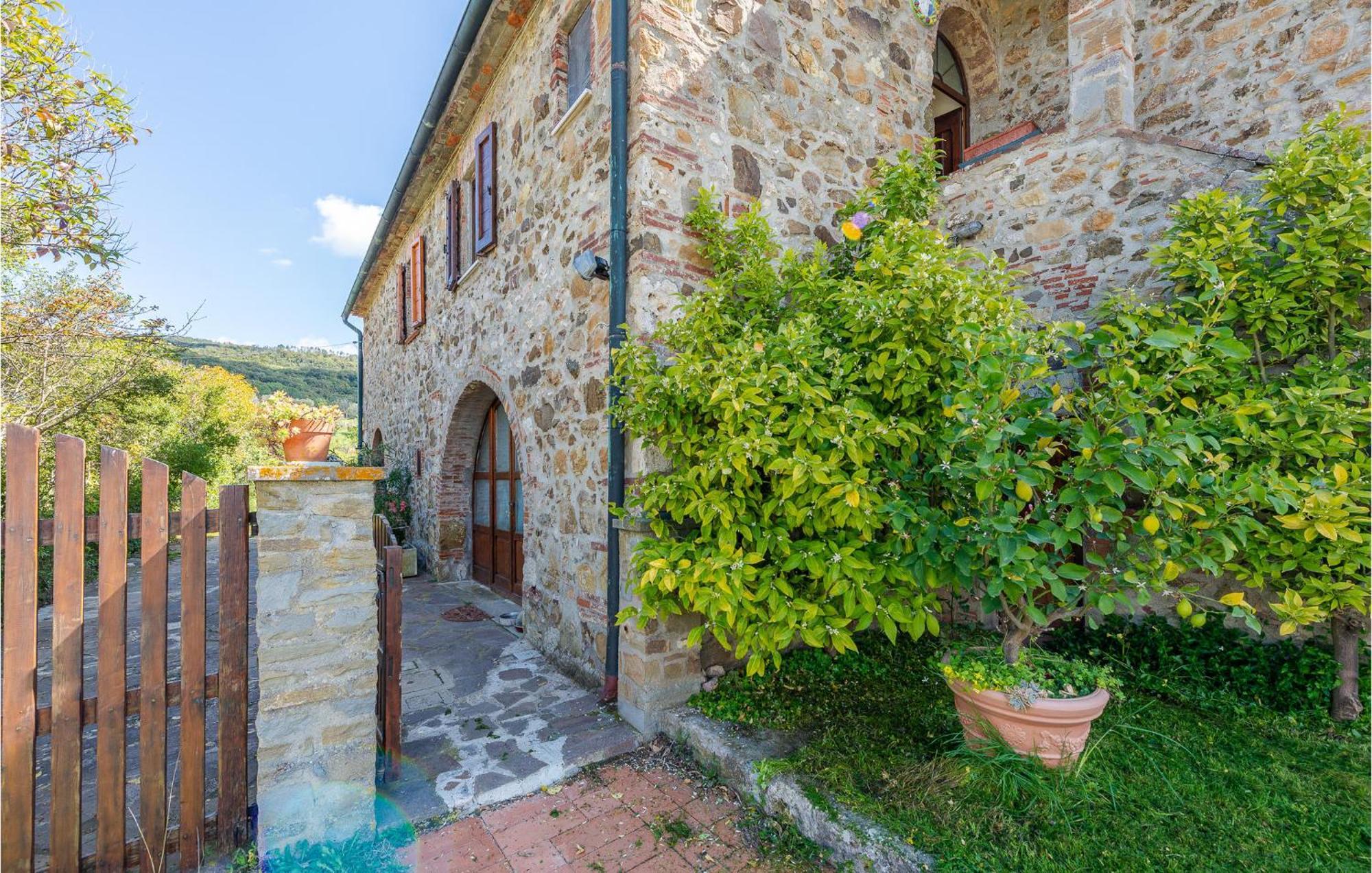 Cozy Home In Massa Marittima Gr With Kitchen المظهر الخارجي الصورة